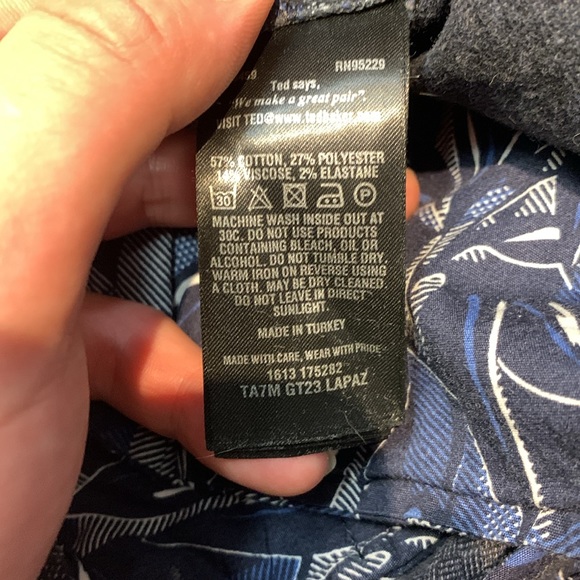 Ted Baker 30R Twill Weave Microprint Chino’s in Charcoal / Navy Lapaz - Picture 15 of 15